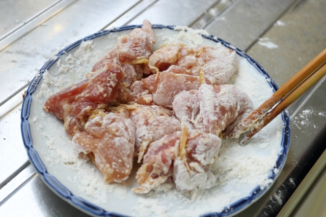 唐揚げ作り体験